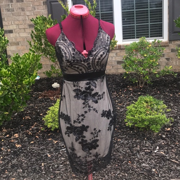 Dresses & Skirts - Black Sequin Cocktail Dress Sz S